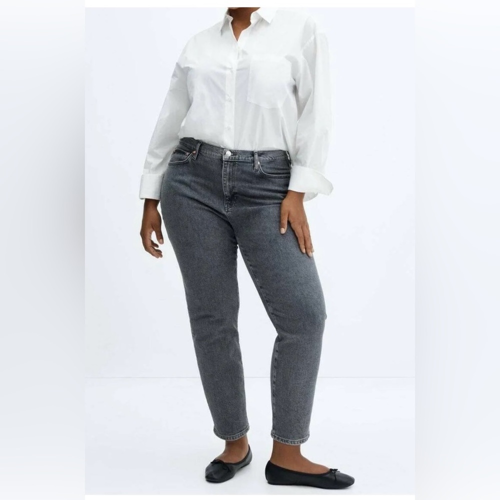 Mango Women's Mom-Fit Jeans in charcoal grey. Size 16.